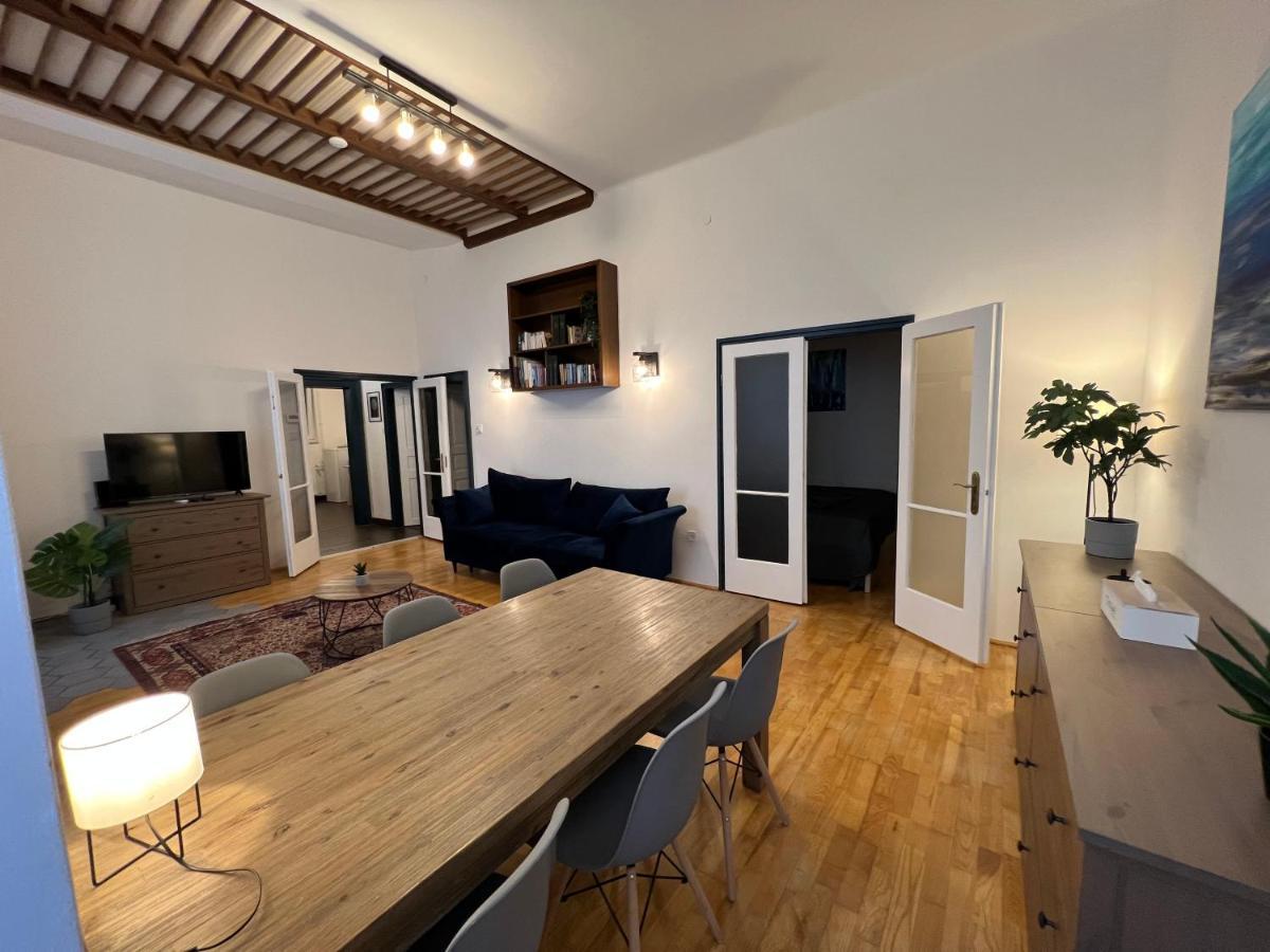 Azure King Residence In The Heart Of Budapest Ngoại thất bức ảnh